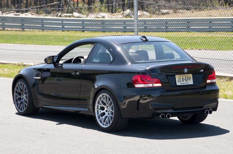  BMW 1-Series M Coupe 2011 года  (фото 10 из 76)